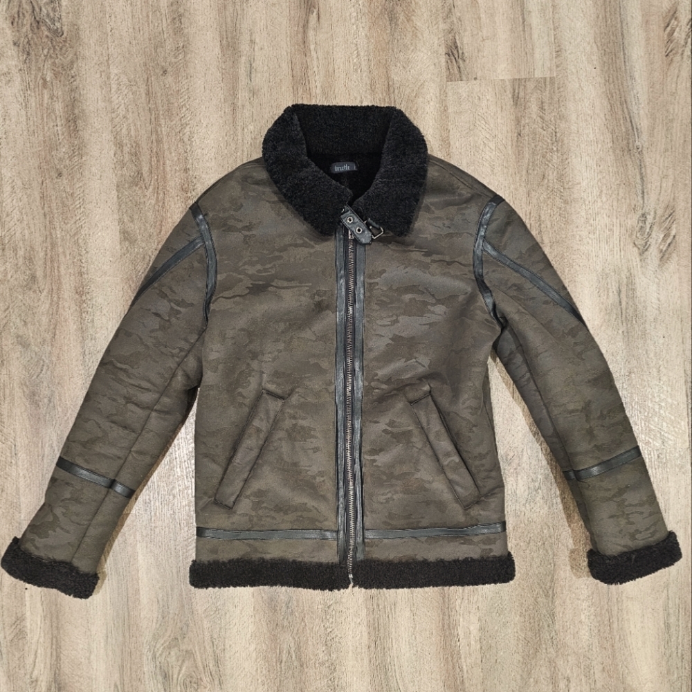 Truth by Republic Camo Suede Sherpa